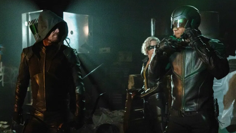 So much has changed in eight seasons of TV, but one thing that hasn’t? That Diggle’s helmet still looks extremely dumb.